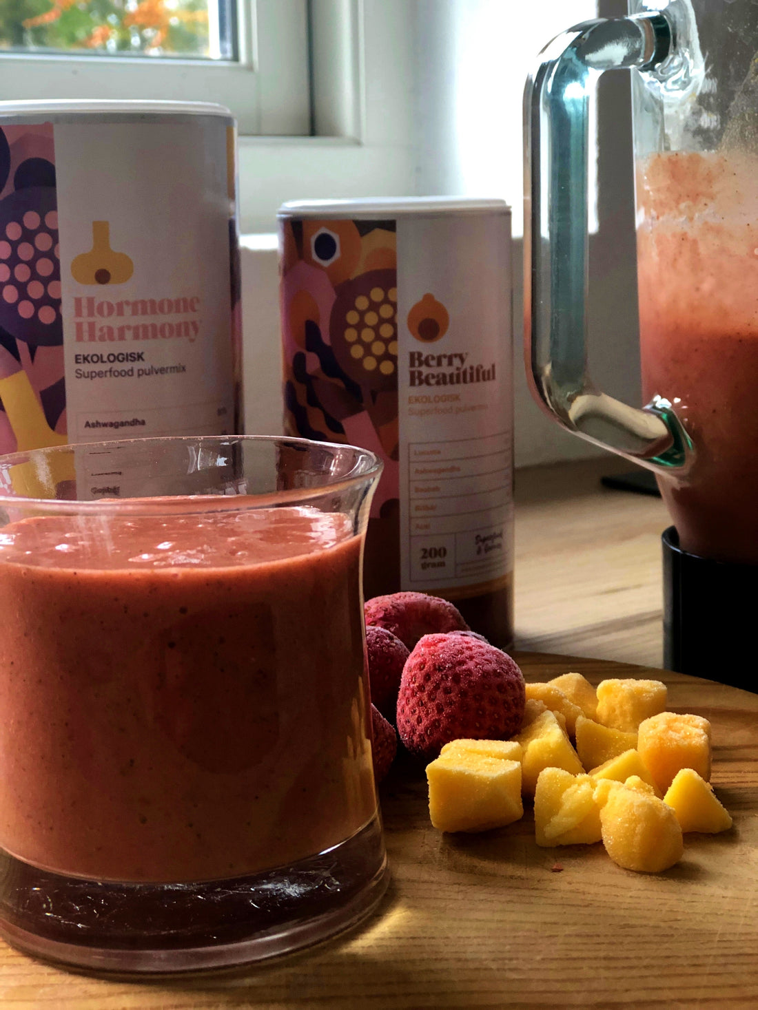 Superfräsch jordgubbs-smoothie för återhämtning och antioxidant-boost